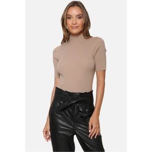 Dreamers Mock Neck Short Sleeve Sweater, oatmeal, size M/L